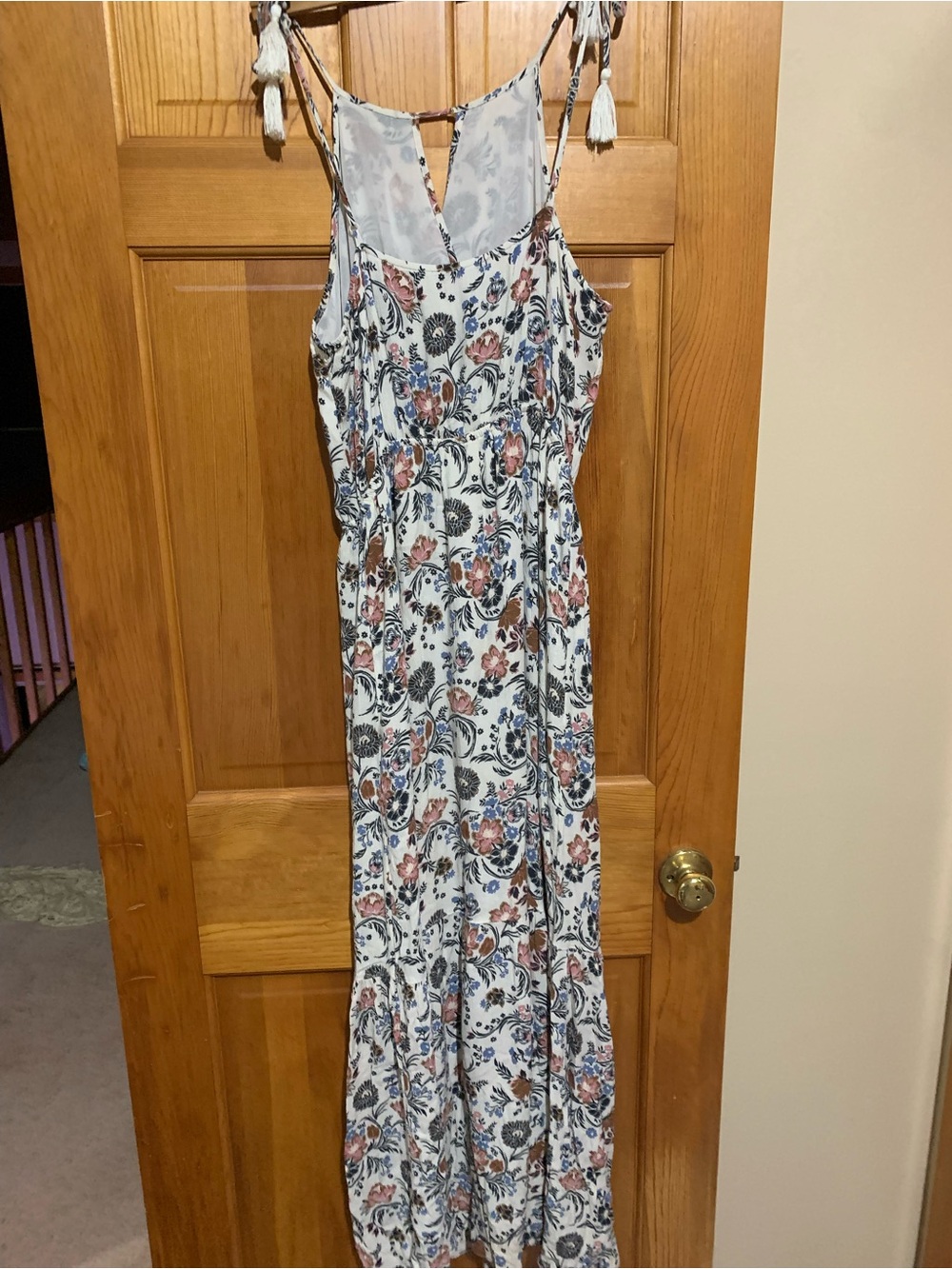 American Eagle Outfitters White Floral Maxi Dress - Picture 2 of 5